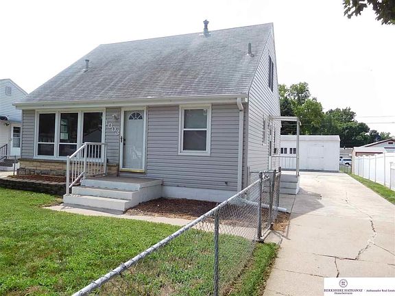 2nd image of 1003 E Hopkins Dr