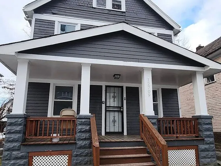 12709 Parkhill Ave — Photo 1
