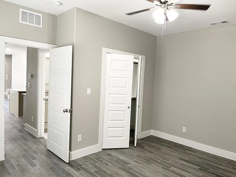 4837 Spindrift Psge — Photo 12