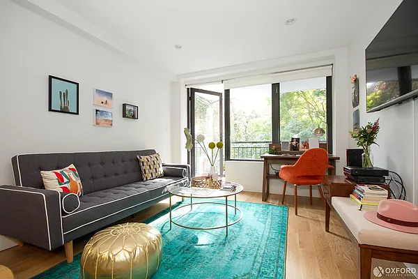 Rented by Oxford Property Group | media 12