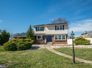 1087 Roberts Rd, Warminster, PA 18974