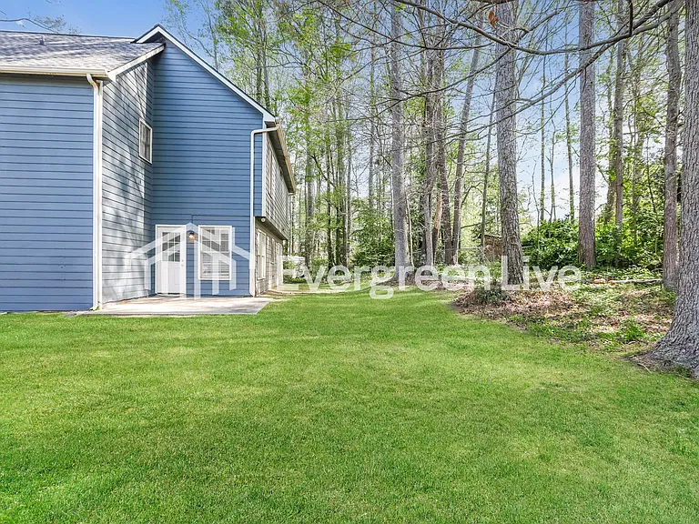 1018 Megcole Ct SW — Photo 11