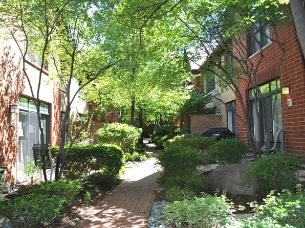 1801 W Diversey Pkwy Unit 24, Chicago, IL 60614