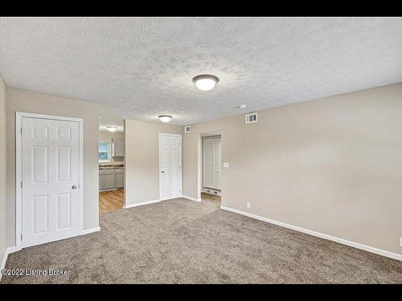 2nd image of 3809 Carpenter Dr APT 1