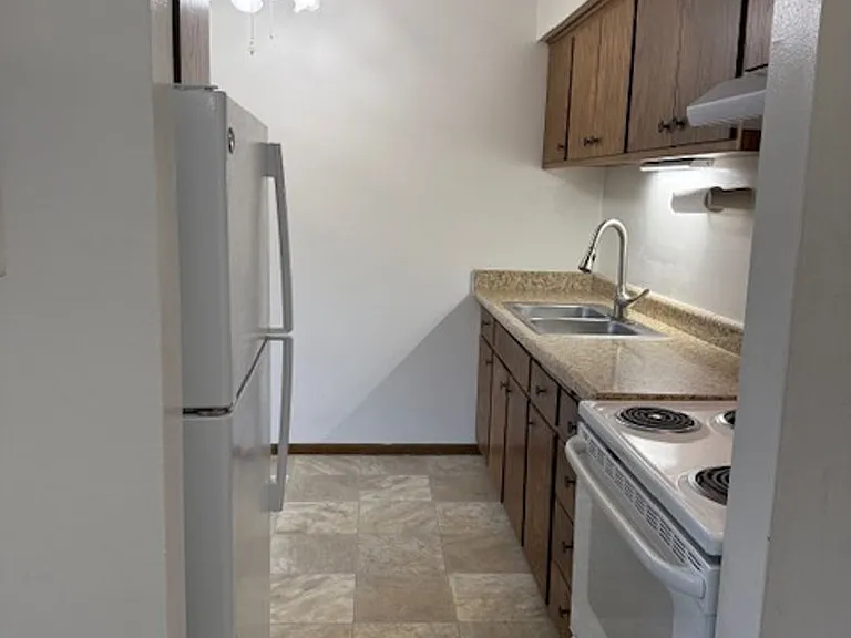2129 Randolph Ave — Photo 3