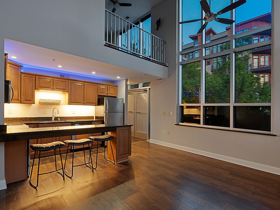 1st image of 99 Walnut St APT 103
