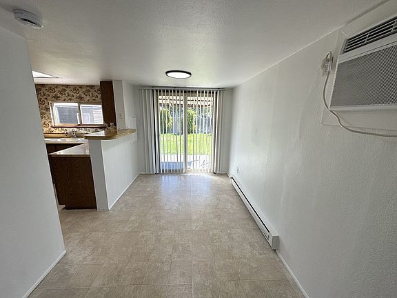 5th image of 810 Wright Ave