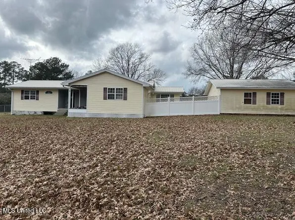 55 McSwain Rd, Hattiesburg, MS 39401