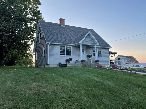 623 N Main St, Rural Retreat, VA 24368