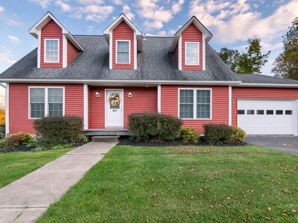 307 Hickory Ct, Hamilton, NY 13346