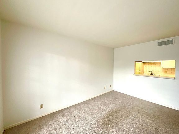 5th image of 8401 N New Braunfels Ave APT 212