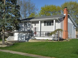 638 Caron Ct, Schaumburg, IL 60193