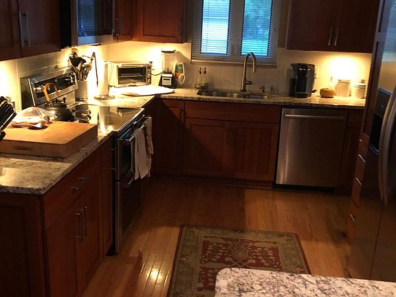 5th image of 4500 Crompton Dr