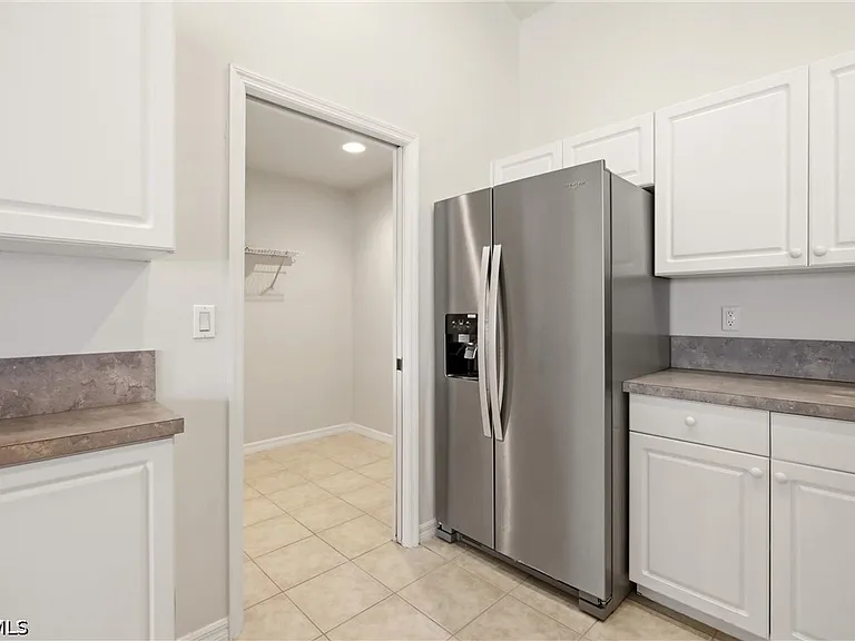 2600 SW 1st St — Photo 10