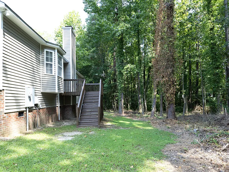 109 Havencrest Lndg — Photo 32