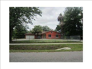 1st image of 834 Dennis Ave