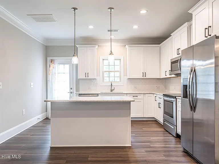 315 Mashie Ct — Photo 17