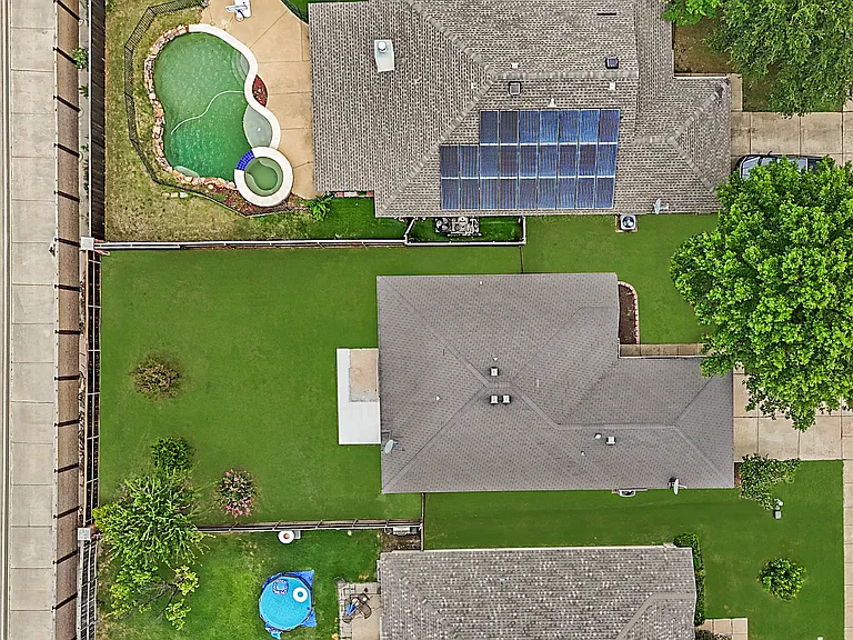 1618 Pin Oak Trl — Photo 26