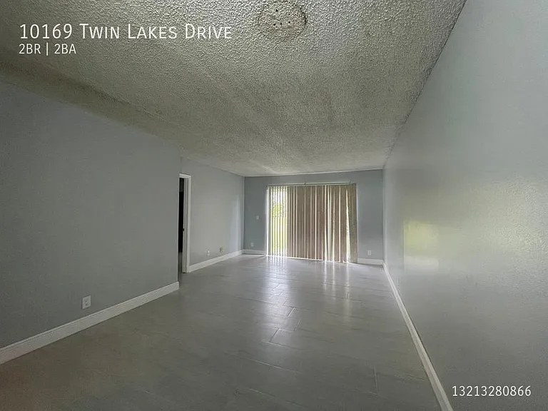 10169 Twin Lakes Dr — Photo 10