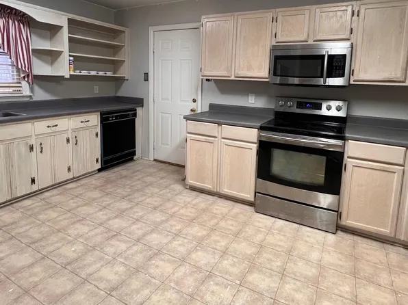 2507 Andrew Jackson Way NE, Huntsville, AL 35811