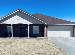 1019 Pheasant Run Ave, Dumas, TX 79029
