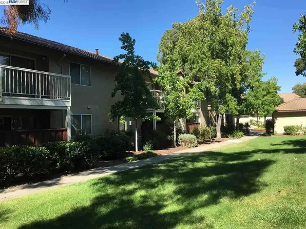 3177 Chateau Way APT 203, Livermore, CA 94550