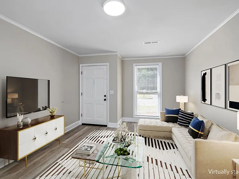11 Highland Ave — Photo 43