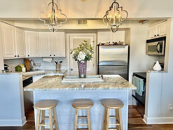 2nd image of 2100 Old Taylor Rd #320E