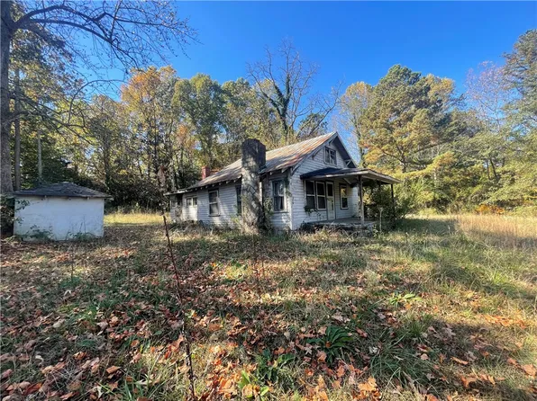 691 Campbell Town Rd, Walhalla, SC 29691