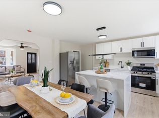 10 Mardrew Rd, Baltimore, MD 21229