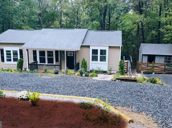 298 Honey Farm Ln, Front Royal, VA 22630