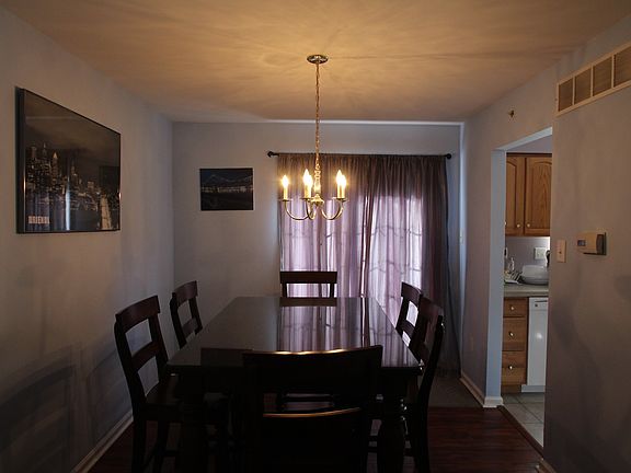 5th image of 103 Fulgens Ct