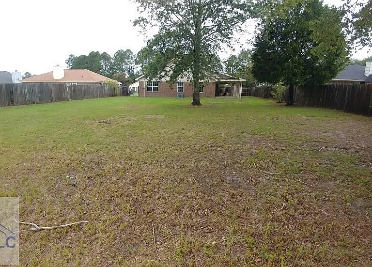 806 Malibu Dr — Photo 4