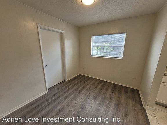 4th image of 4258 Clarinda St