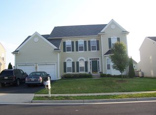 17145 Magic Mountain Dr, Round Hill, VA 20141