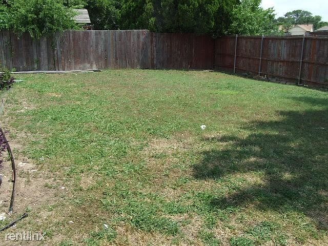 1st image of 2242R Lockwood Dr