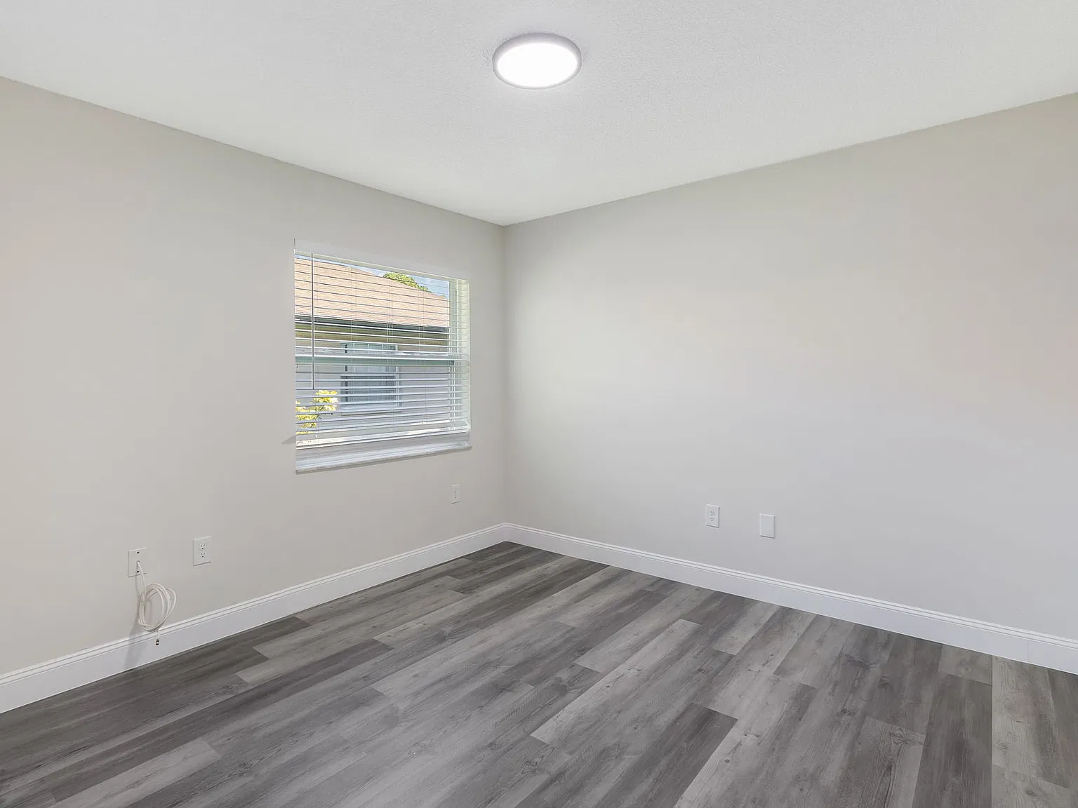 3 bed, 1278 sqft, $1,850 — Photo 4