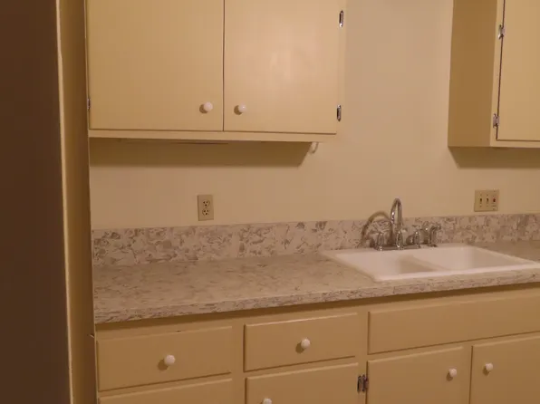 405 W C St, Ontario, CA 91762