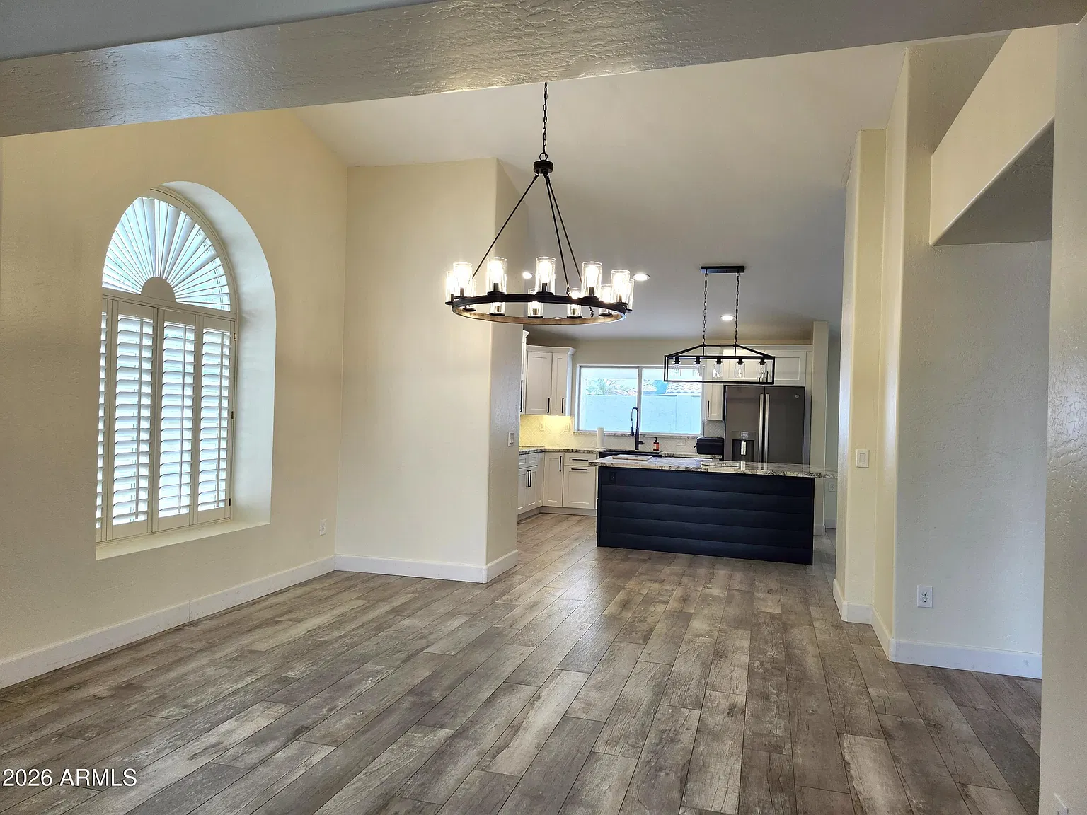 4 bed, 3.0 bath, 3635 sqft, $4,200 — Photo 4