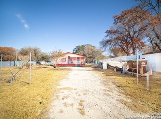 4515 Starbuck Dr, Elmendorf, TX 78112