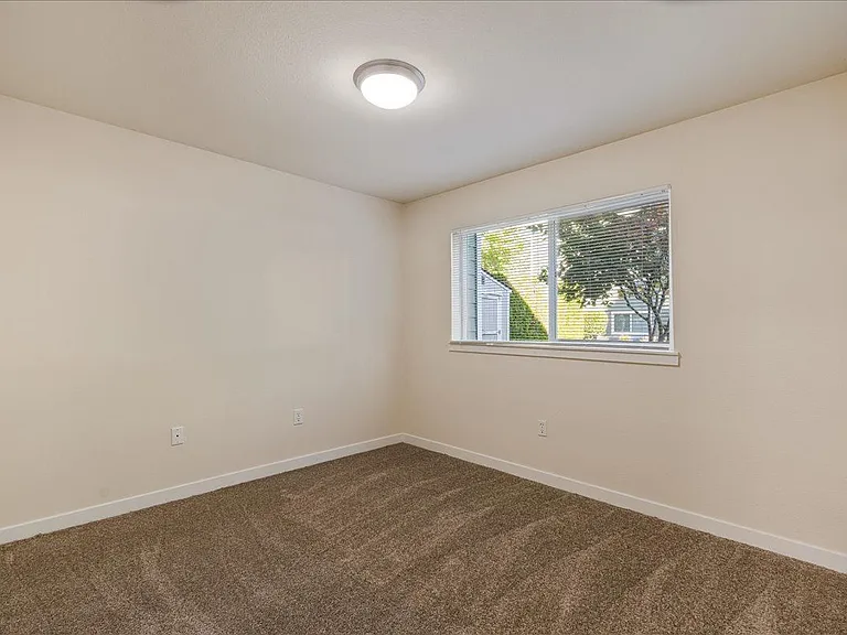 Cascade Woods Apartments — Photo 28