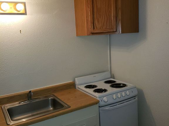 3rd image of 3510 S Market St #5