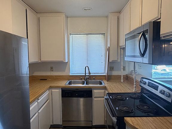 2nd image of 4809 Hahn Ave APT 24