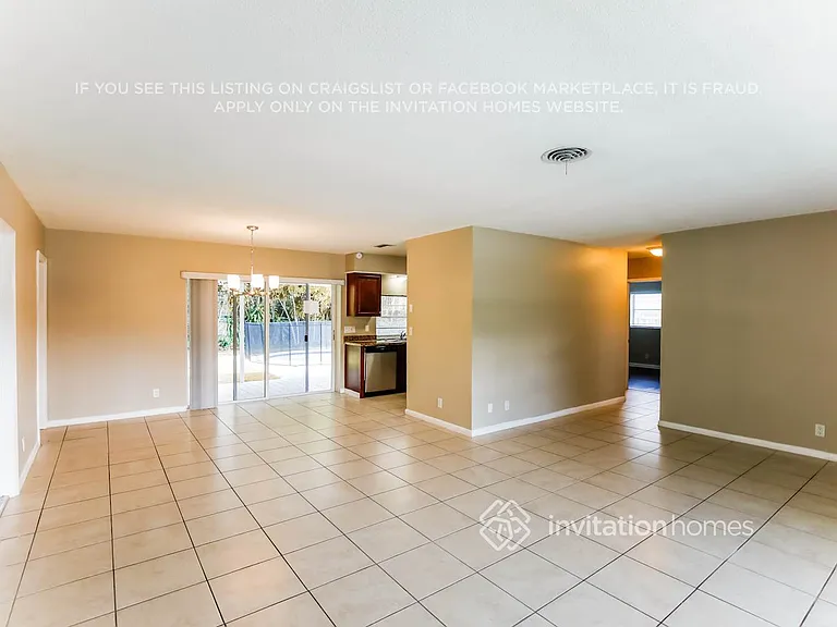 759 NW 7th St — Photo 6