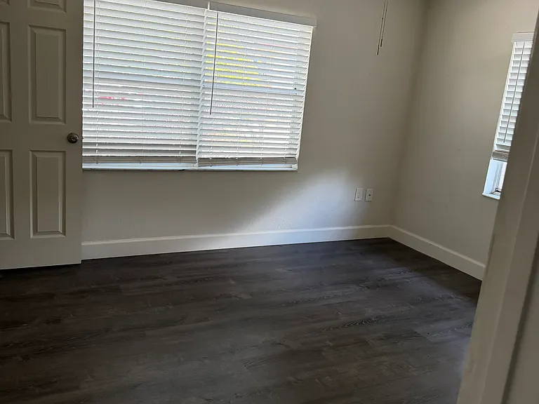 1025 S Ohio Ave #6 — Photo 11