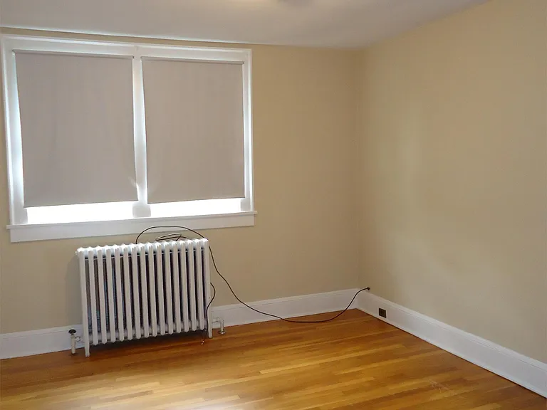 1442 Greystone Ter — Photo 6