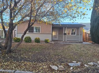 914 Acacia Ct, Tehachapi, CA 93561