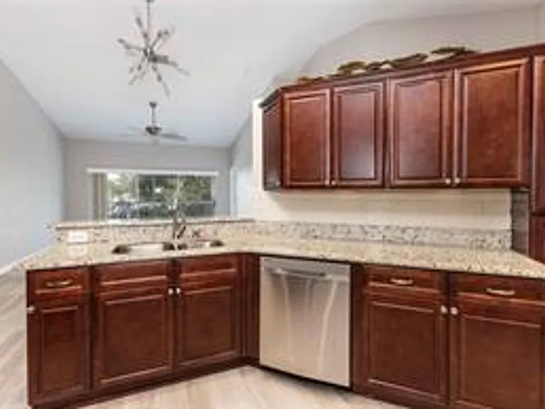5308 Bowline Ct — Photo 7