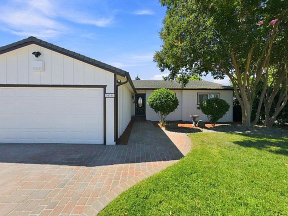 2nd image of 36311 Alicante Ave