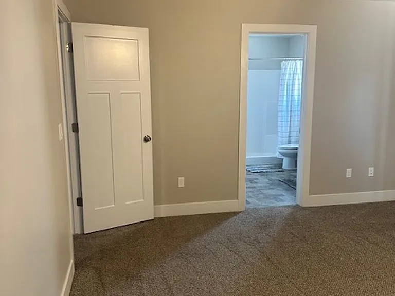 1601 Quartz Dr #D — Photo 35